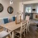 -- Huge -- 5-bedroom home & Private Gym by Tailored Accommodation, Swansea (foto 2)