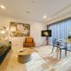 Tree-Lined Parkside Holiday Studio with Pool & Gym, Окленд - Фото 4
