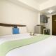 Best Deal and Restful Studio at Amazana Serpong Apartment By Travelio, Tangerang - Foto 3
