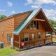 You Are My Sunshine - 3 BR Cabin - Downtown Pigeon Forge!!