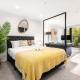 Relaxing Aircon Studio Living Beside Park in CBD - Pool & Gym, Окленд - Фото 1