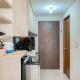 Warm and Restful Studio Transpark Juanda Bekasi Timur Apartment By Travelio, Bekasi - Photo 9