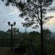 ELIVAAS Goldencrest 6 BHK Villa Nestled in the Hillside of Kasauli, Kasauli - Zdjęcie 1
