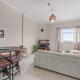 Waves - Spacious 1BR with Balcony & Cozy Interiors in JVC, Dubai - Foto 9