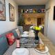 Driftwood House - Luxury Dog-Friendly Townhouse in Cowes, Steps from Marina, Cowes