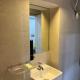 Cozy 2 bedrooms near Banaras Railway station by Terracotta Trails, バラナシ - 写真 5