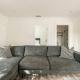 Stylish Gated Retreat in East Hollywood with Parking, Los Angeles - Foto 2