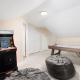 Stunning Apt w Rooftop & Game Room - Sleeps 10, Pittsburgh (foto 9)