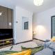 Free Park, Sleeps 8, Stunning Home in Salford, Long Term Disc, Perfect For Groups, Manchester - Photo 1
