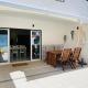 StaySalty - Resort Style Family Beach House with Pool Altura - Foto 7
