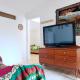 Private 1 bedroom Guestsuite Step Away of Sunnynook Central, Окленд - Фото 1
