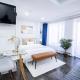 809-5b Luxury Studio with a Private Balcony, New York - Photo 3