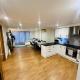 Modern 2 Bed 2 Bath Apartment with outdoor space Hyde park, Londýn - Fotografie 3