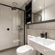 Spacious 3-Bed Top-Floor Apartment with City Views, Melbourne (Foto 2)
