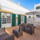 Bright & Cozy House with Terrace by HostWise, Conceição (fotografie 10)