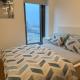 The Urban Escape in Media City - A private room and bathroom in a shared apartment, Manchester - Photo 3