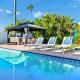 Ocean house with Hot Tub and Heated pool ! Beach 1 minute walk !, Cape Canaveral (foto 2)