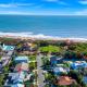 Ocean house with Hot Tub and Heated pool ! Beach 1 minute walk !, Cape Canaveral