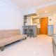 Combined 2BR with Study Room Titanium Square Apartment By Travelio Jakarta - Fotografie 10