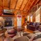 Thistle Britches, Secluded Mountain Cabin with Stunning Mountain Views, 1 Acre Next to Dollywood, Hot Tub, Pet Friendly, Sevierville (foto 5)
