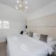 Luxury Home with Terrace in Central Bath Sleeps 10, Bath - Photo 8