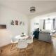 Large 3 bedroom sleeps-7/Gartson/Liverpool, Liverpool (foto 2)