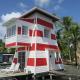 Faro del Colibri, Bocas del Toro - Photo 1