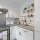 Charming 2-bedroom, 1-Bathroom Apartment in Transom Square, London - Photo 5