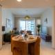 Homes Beyond I Modern 2BR Getaway with Beach Access, Dubaï - Photo 5
