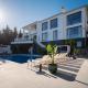Luxury Villa with Sauna and Heated Pool for 14PAX!