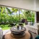 Sunbathed Three Bedroom Apt - Large Pool & Garden
