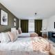 Stunning Detached House with Driveway Parking, Office Room, Self-Check-In, Fast WiFi and Smart TV with Sky and Netflix by Yoko Property, Milton Keynes (fotografie 3)