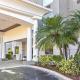Holiday Inn Express & Suites Cocoa by IHG
