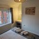 Hereford - Mayflower Coach House, Modern 2 Bedroom Property With Parking, Located South Of Hereford City, Suitable For Small Family, Couple Or Contractors - Sleeps Up To 5 Guests - Hosted by RENTMYHOUSE - Fotografie 3