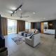 Newly built appartment with sea view and private rooftop, Flic en Flac