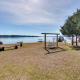 Waterfront Gem with Fire Pits and Dock in Georgetown - Foto 1