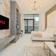 Blue Breeze - Trendy Studio with Balcony & Stylish Interiors, Dubaï - Photo 8