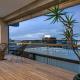 Spacious Luxe 2Bd with Harbour Views and Parking, Auckland - Photo 3