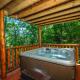 Pool table, hot tub, and adorable 1BR log cabin for a perfect stay! Sevierville - Foto 4