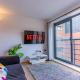 2br-sleeps6-wifi-smarttv-o2academy-ws87
