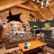 Classic TN log cabin- pet friendly & hot tub!