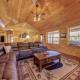Stunning 5BR cabin with firepit, hot tub, pool table, and mtn view! Pigeon Forge - Foto 10
