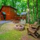 1BR log cabin, sleeps 5, firepit, hot tub, 1 free ticket to Dollywood! Sevierville - Fotografie 1