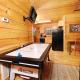 1BR log cabin, sleeps 5, firepit, hot tub, 1 free ticket to Dollywood! Sevierville - Fotografie 6