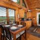 Log cabin with pool table & hot tub-sleeps 8! Pigeon Forge - Foto 10