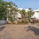 StayVista at Casa Elyra with Pool, AC, Balcony, Lonavala - Foto 3