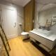 Cozy Elegant Stay with Mountain Views & Parking, Braşov - Photo 9
