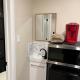 Studio unit with private entrance, 2 bed 1 bath, St. John's - Foto 3