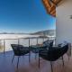 StayVista at Amulyam villa with Lawn & Bonfire, Mukteshwar - Foto 2