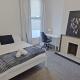 Modern 6-BR Home with FREE Parking & WIFI Bristol - Photo 2